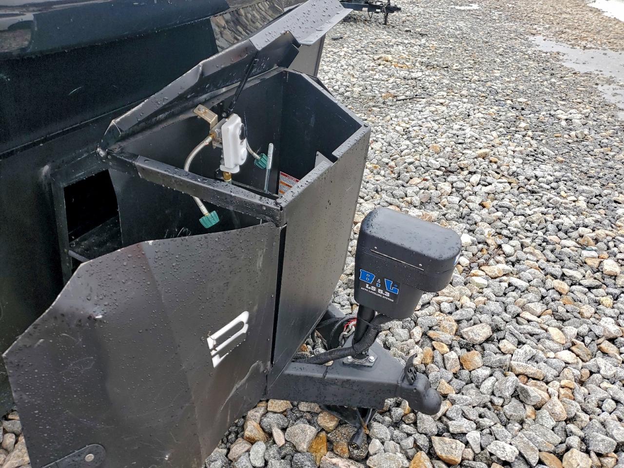 Brinkley Model Z Image 6