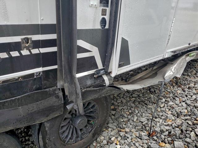 Brinkley Model Z Image 4