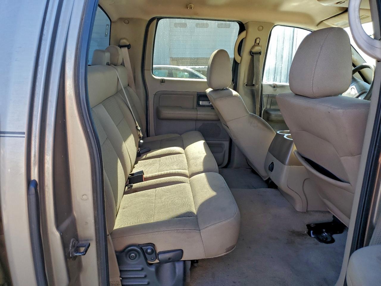 Ford F-150 Supercrew Image 8