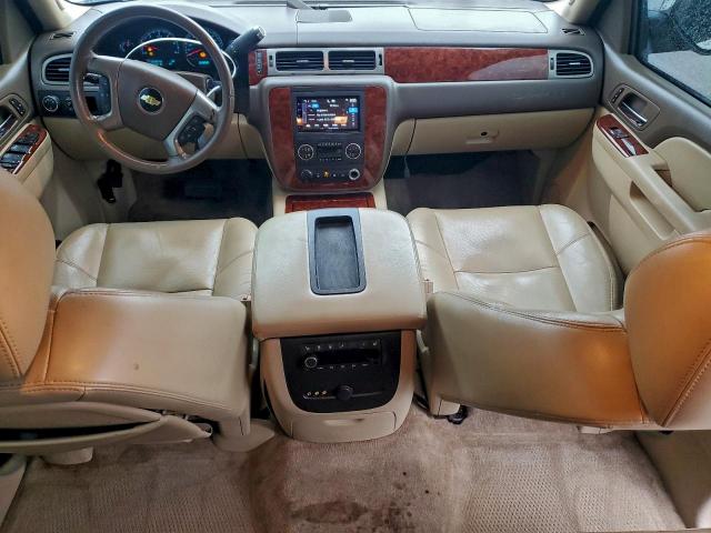 Chevrolet Suburban C1500 Ltz Image 6