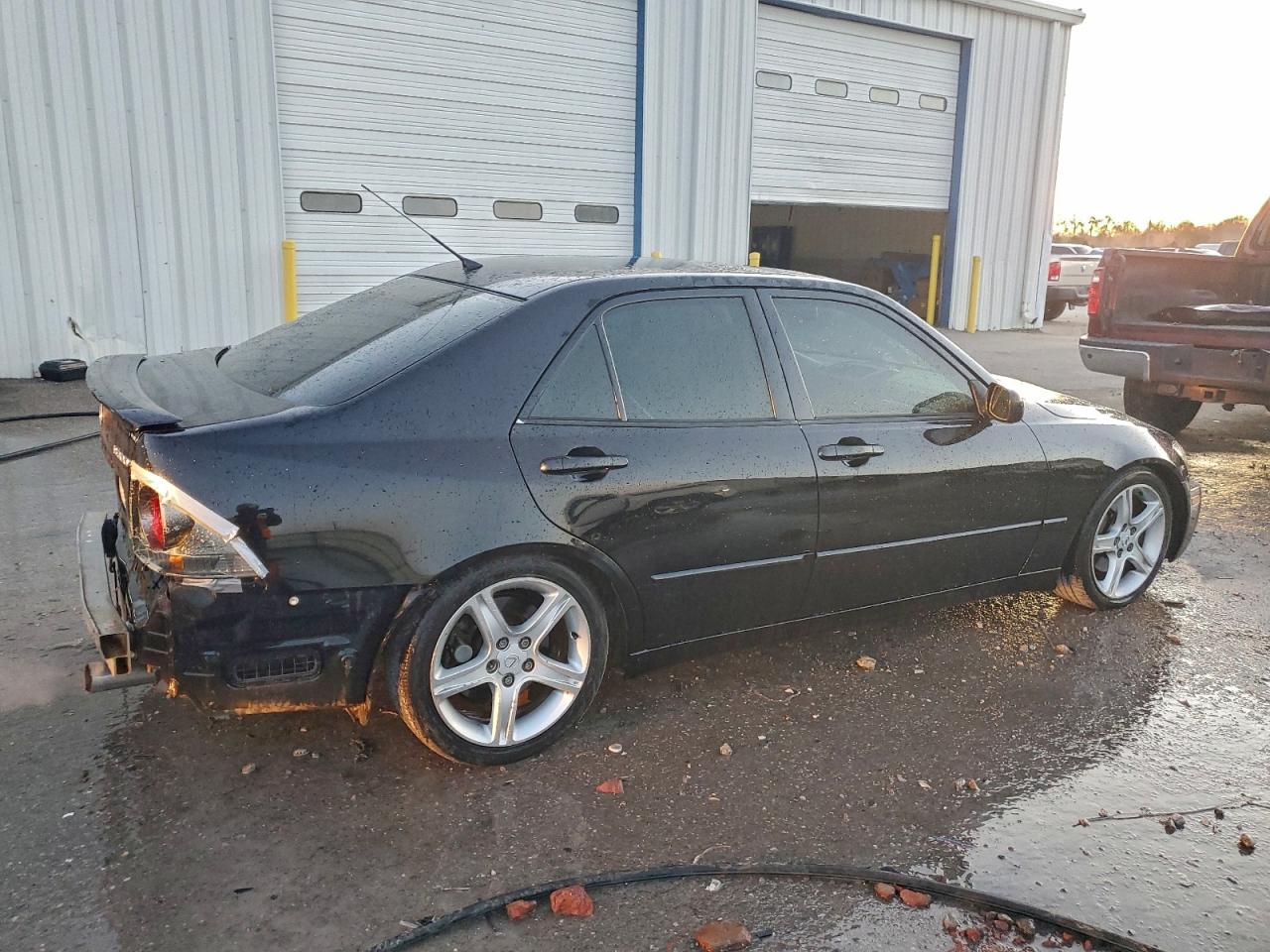 Lexus Is 300 Image 4