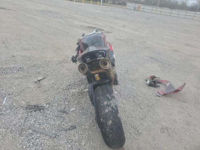 Ducati Panigale V4s Image 9