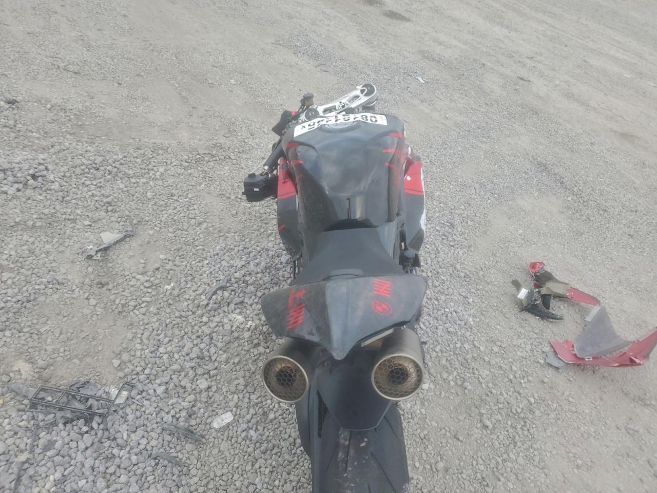 Ducati Panigale V4s Image 2