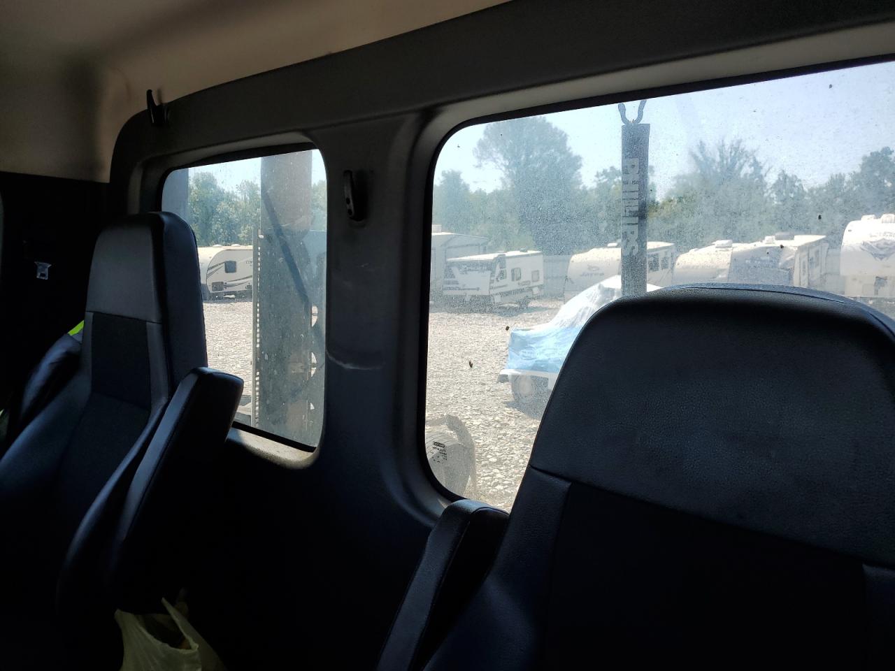 Freightliner Cascadia 1 Image 3