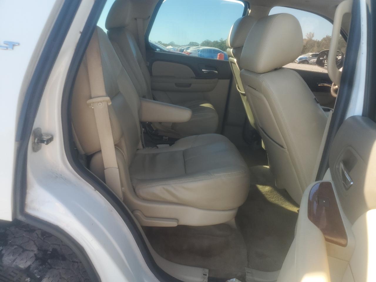 GMC Yukon Slt Image 13