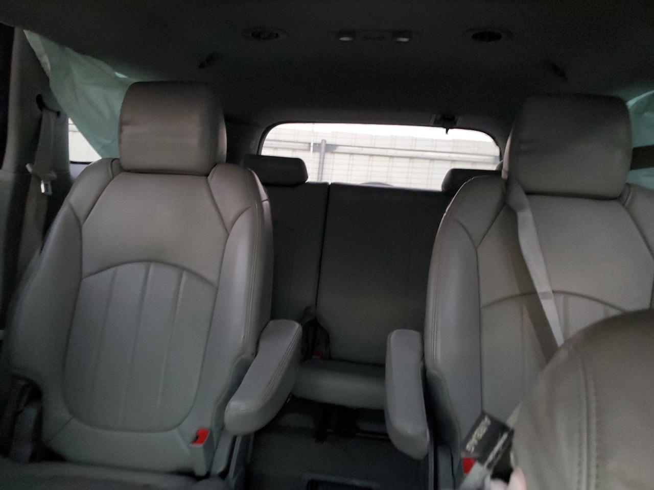 Buick Enclave Image 8