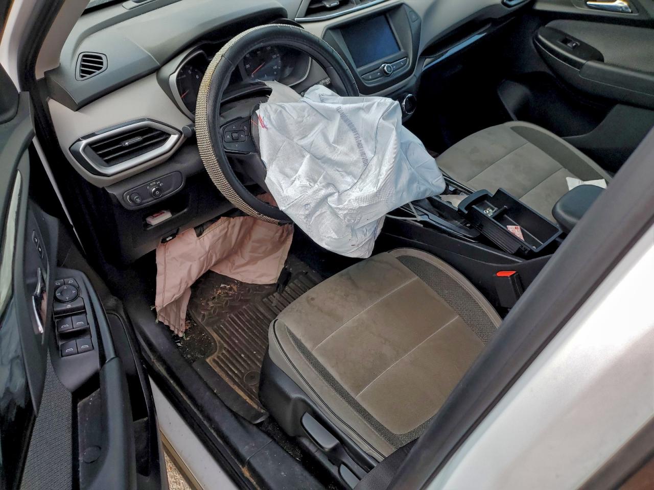 Chevrolet Trailblazer Ls Image 12