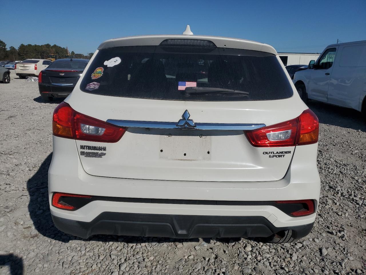 Mitsubishi Outlander Es Image 7