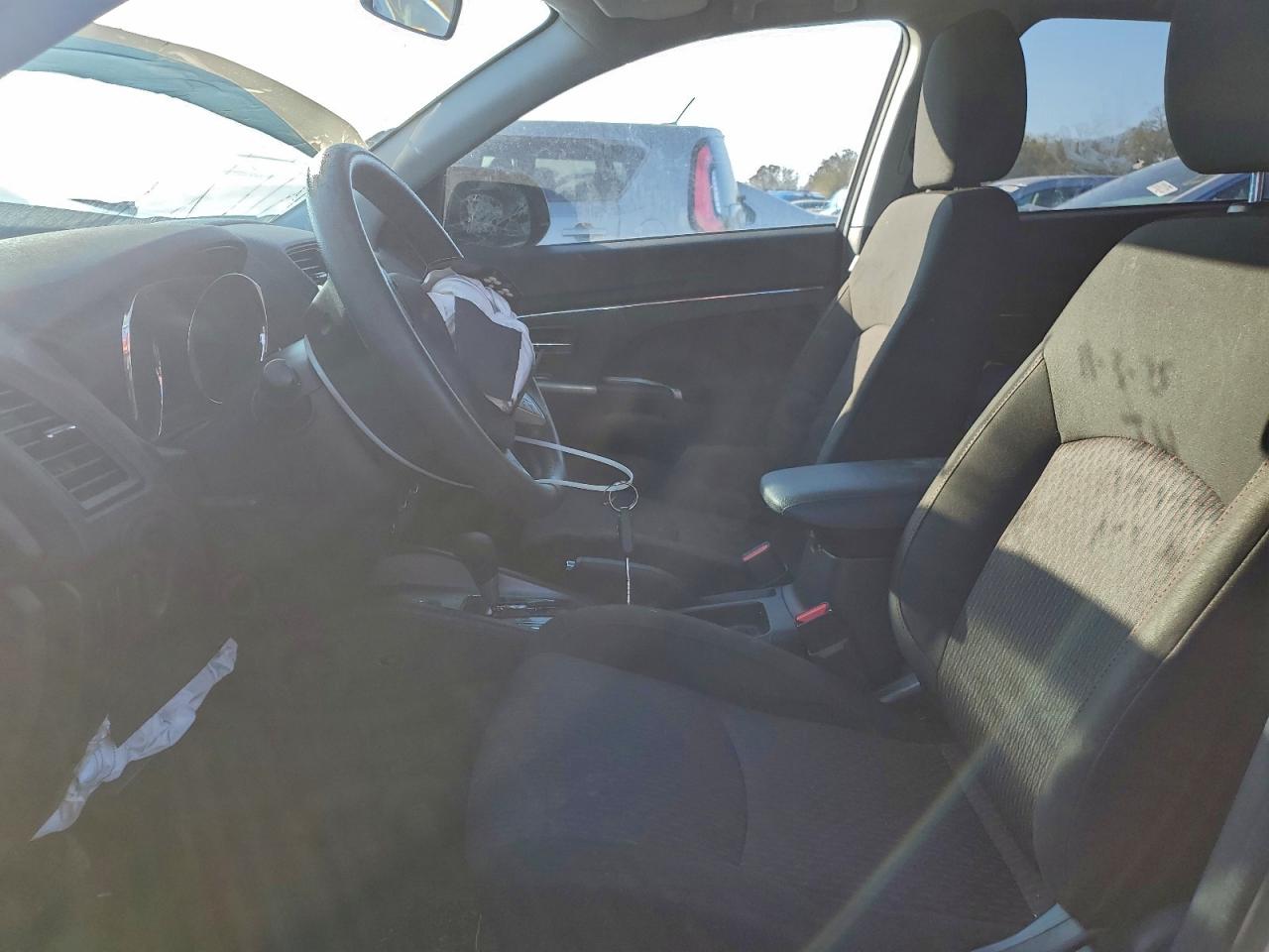 Mitsubishi Outlander Es Image 5