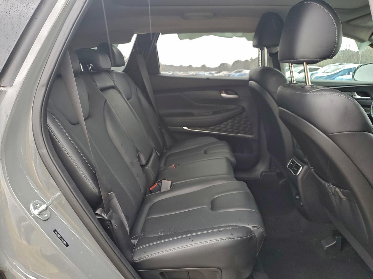 Hyundai SANTA FE Sel Premium Image 2