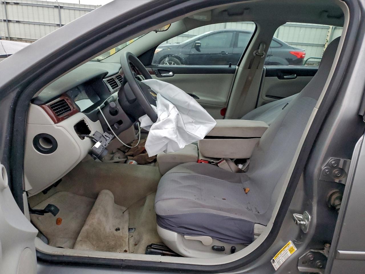 Chevrolet Impala Ls Image 3