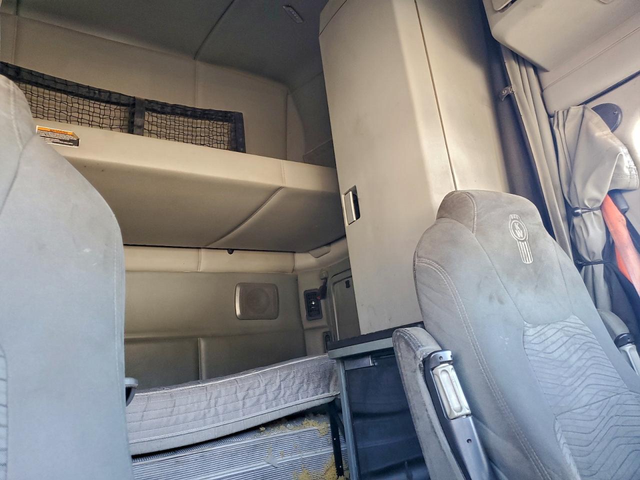 Kenworth T680 T680 Image 6