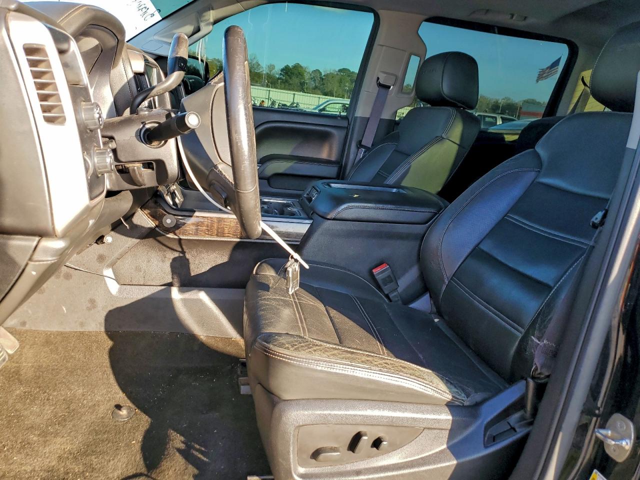 GMC Sierra K1500 Denali Image 12