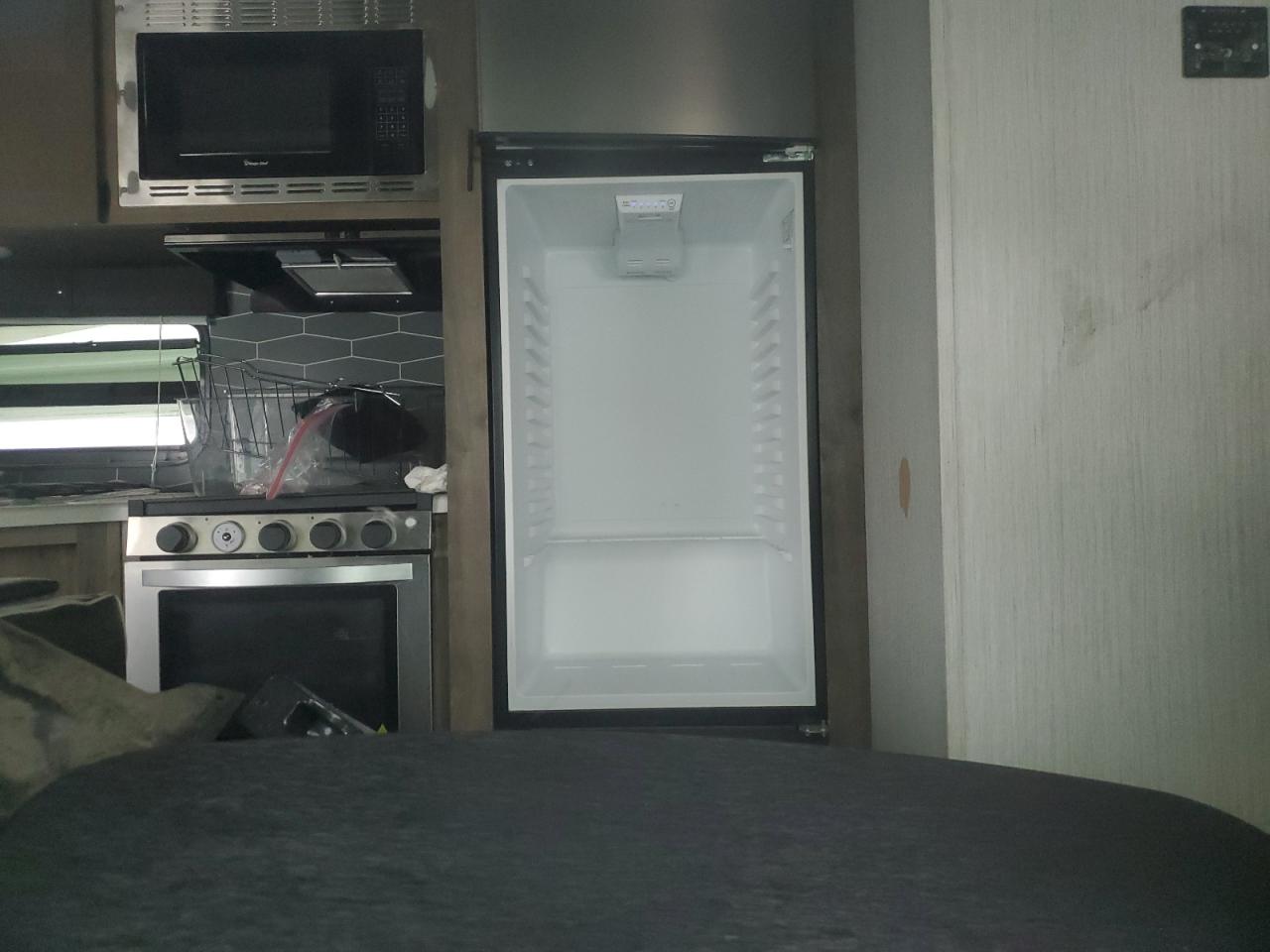 Puma Trailer Image 3