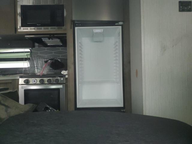 Puma Trailer Image 3