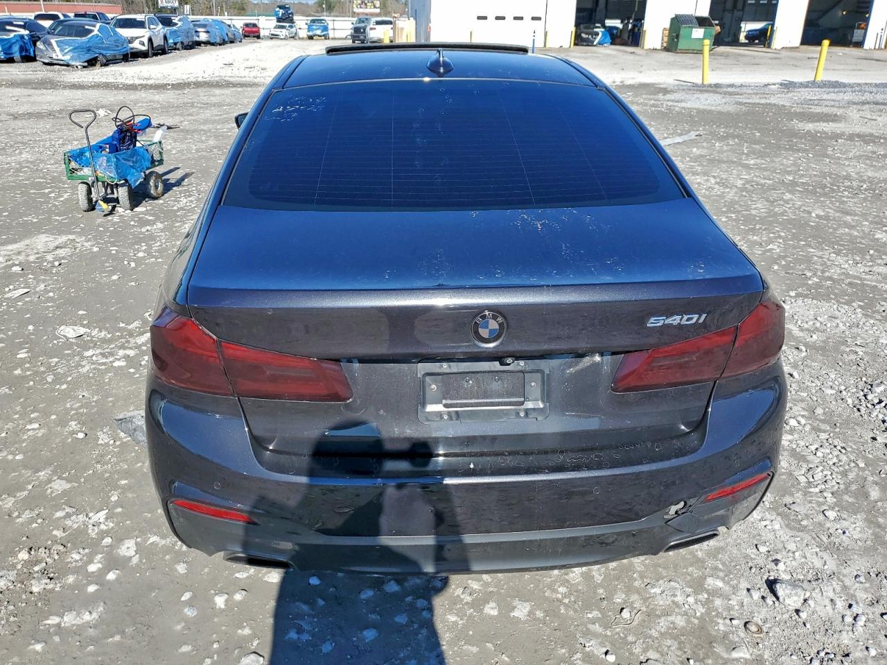 BMW 5 Series I Image 4