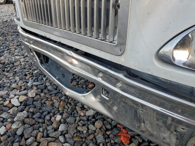 International 9900i Trac 9400i Image 8