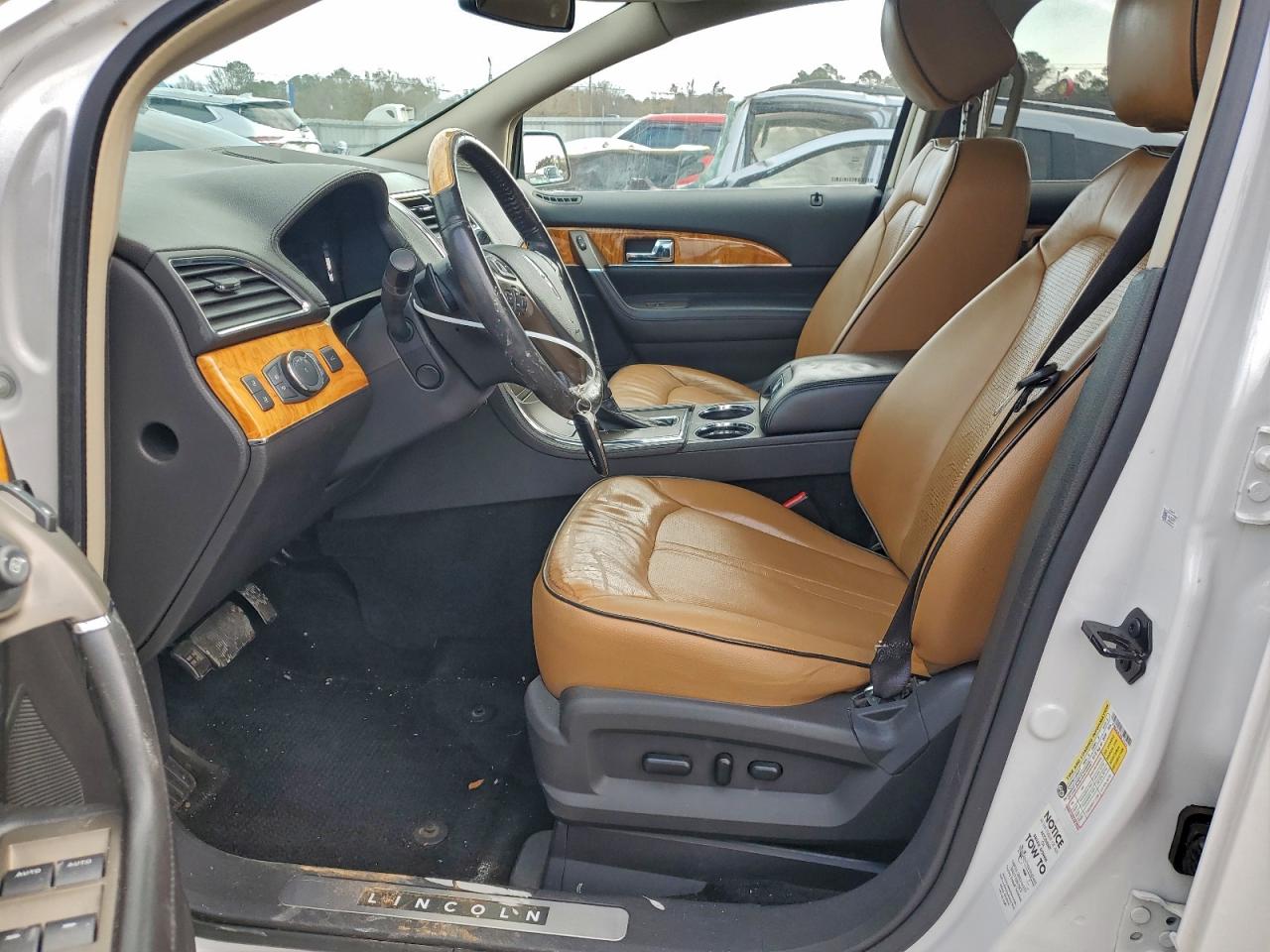 Lincoln MKX Image 10