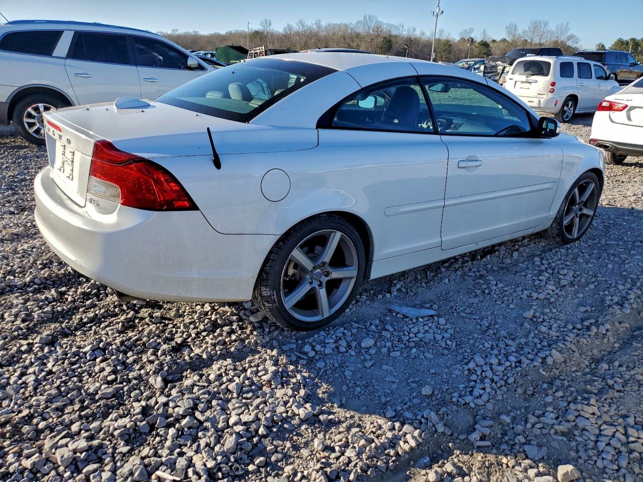Volvo C70 T5 Image 9
