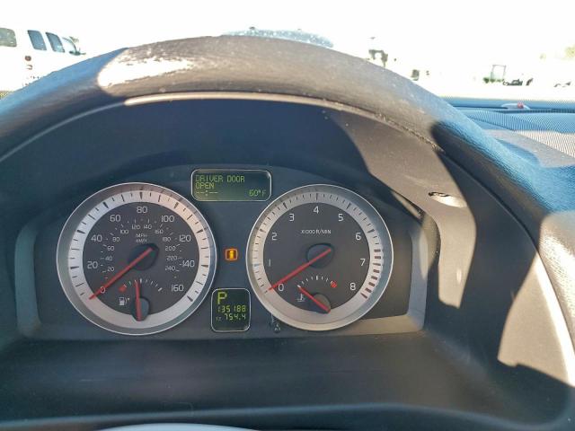 Volvo C70 T5 Image 4