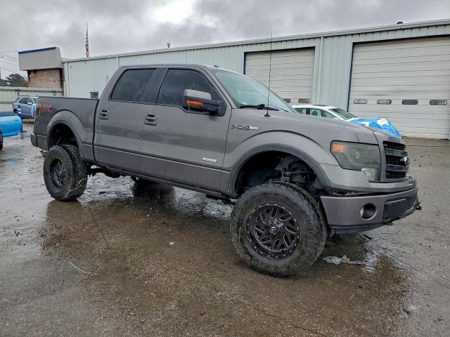 Ford F-150 Supercrew Image 9