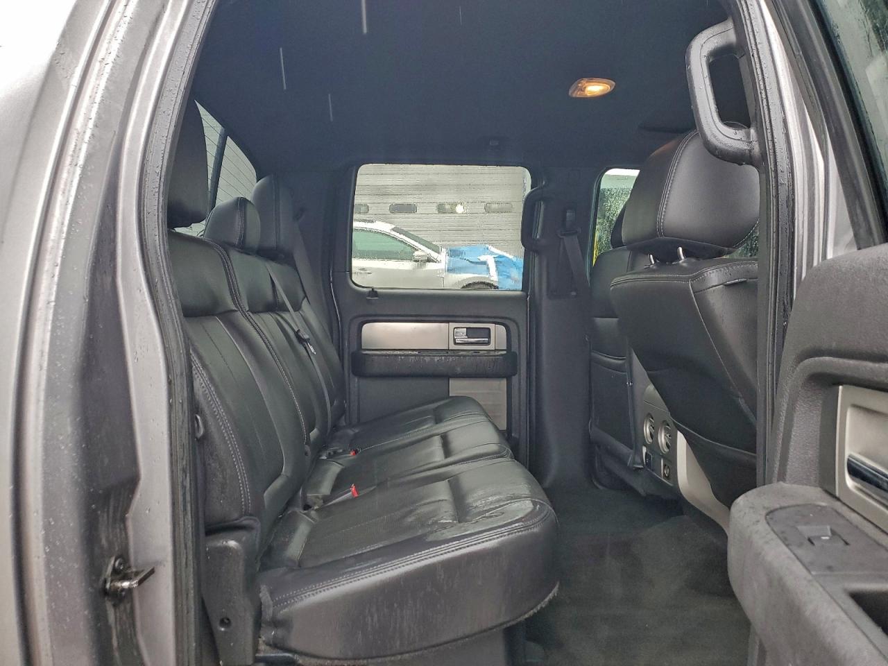 Ford F-150 Supercrew Image 12