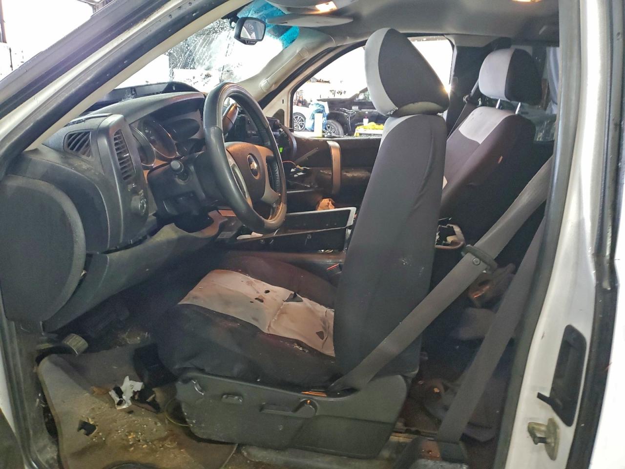 Chevrolet Silverado K1500 Lt Image 2