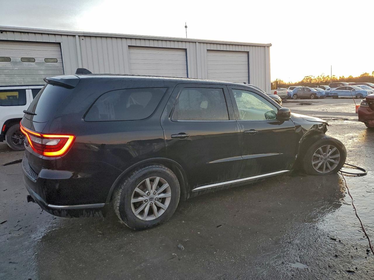 Dodge Durango Sxt Image 2