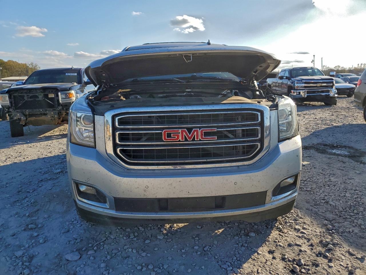GMC Yukon Slt Image 12