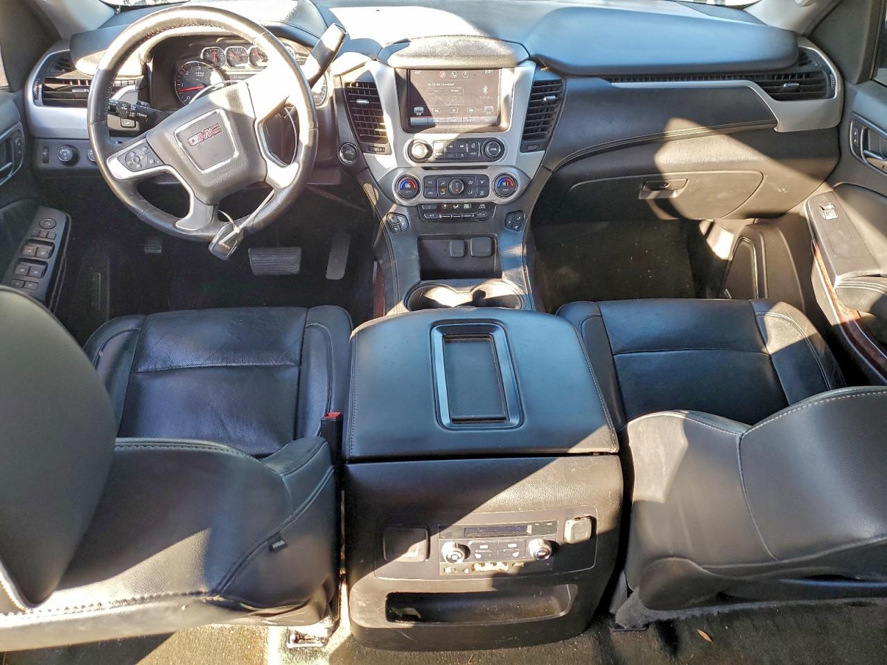 GMC Yukon Slt Image 8