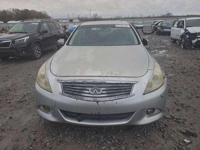 INFINITI G25 Base Image 9