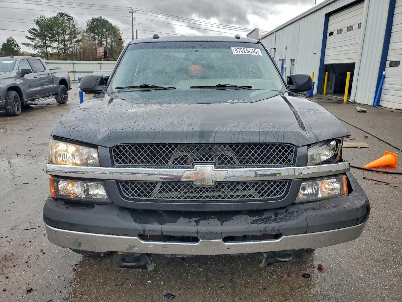 Chevrolet Silverado C1500 Image 12