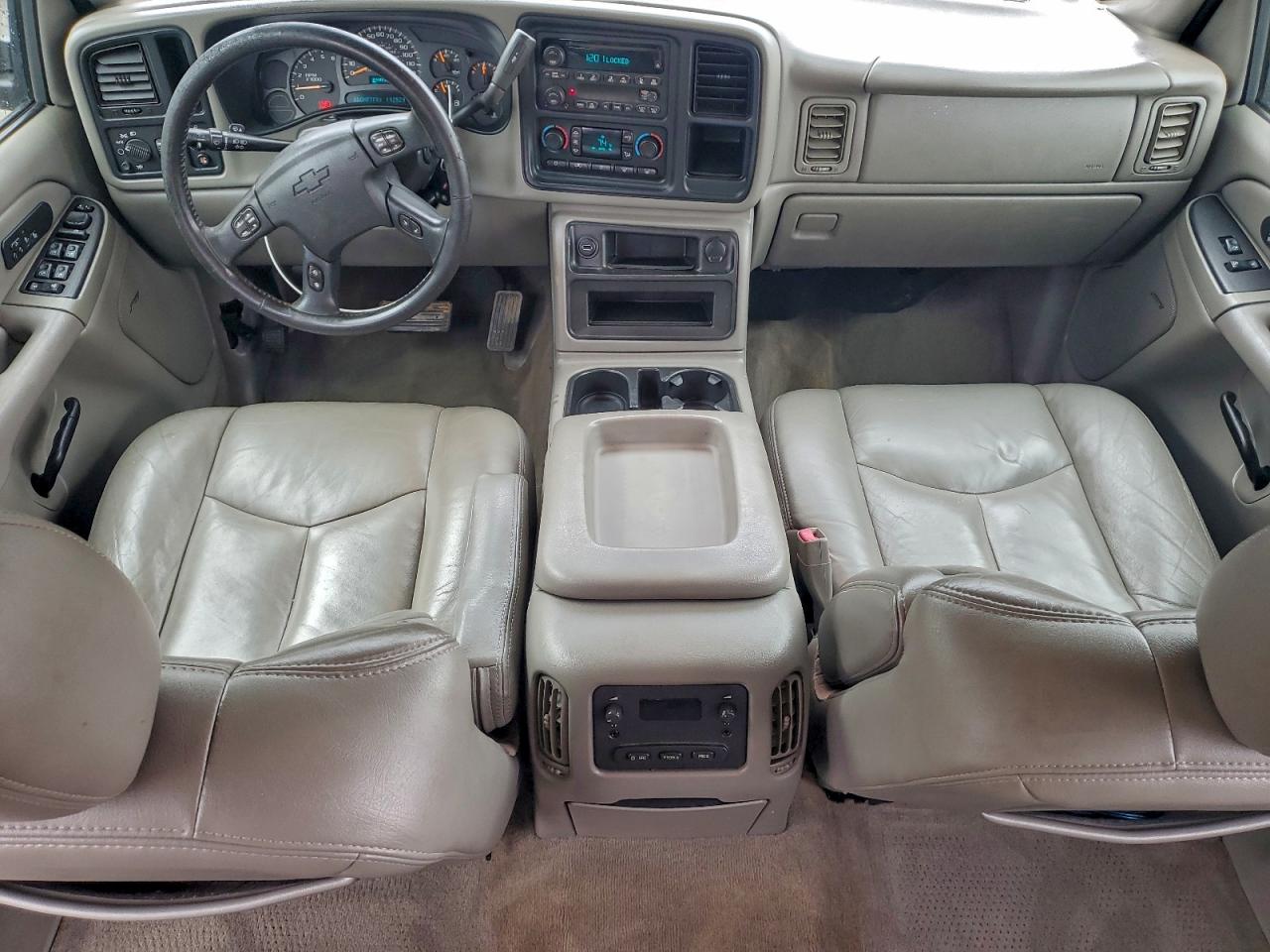 Chevrolet Silverado C1500 Image 8