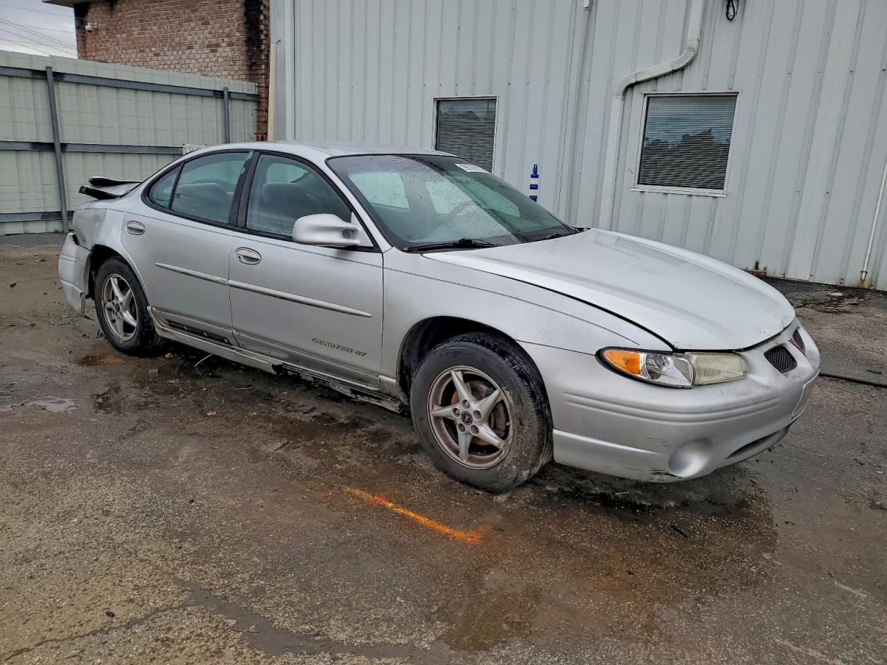 Pontiac Grandprix Gt Image 10