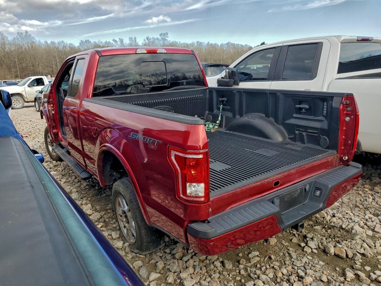 Ford F-150 Super Cab Image 2