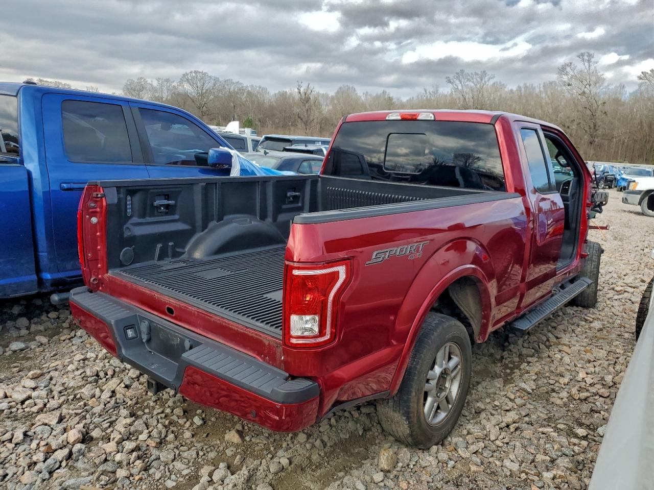 Ford F-150 Super Cab Image 10