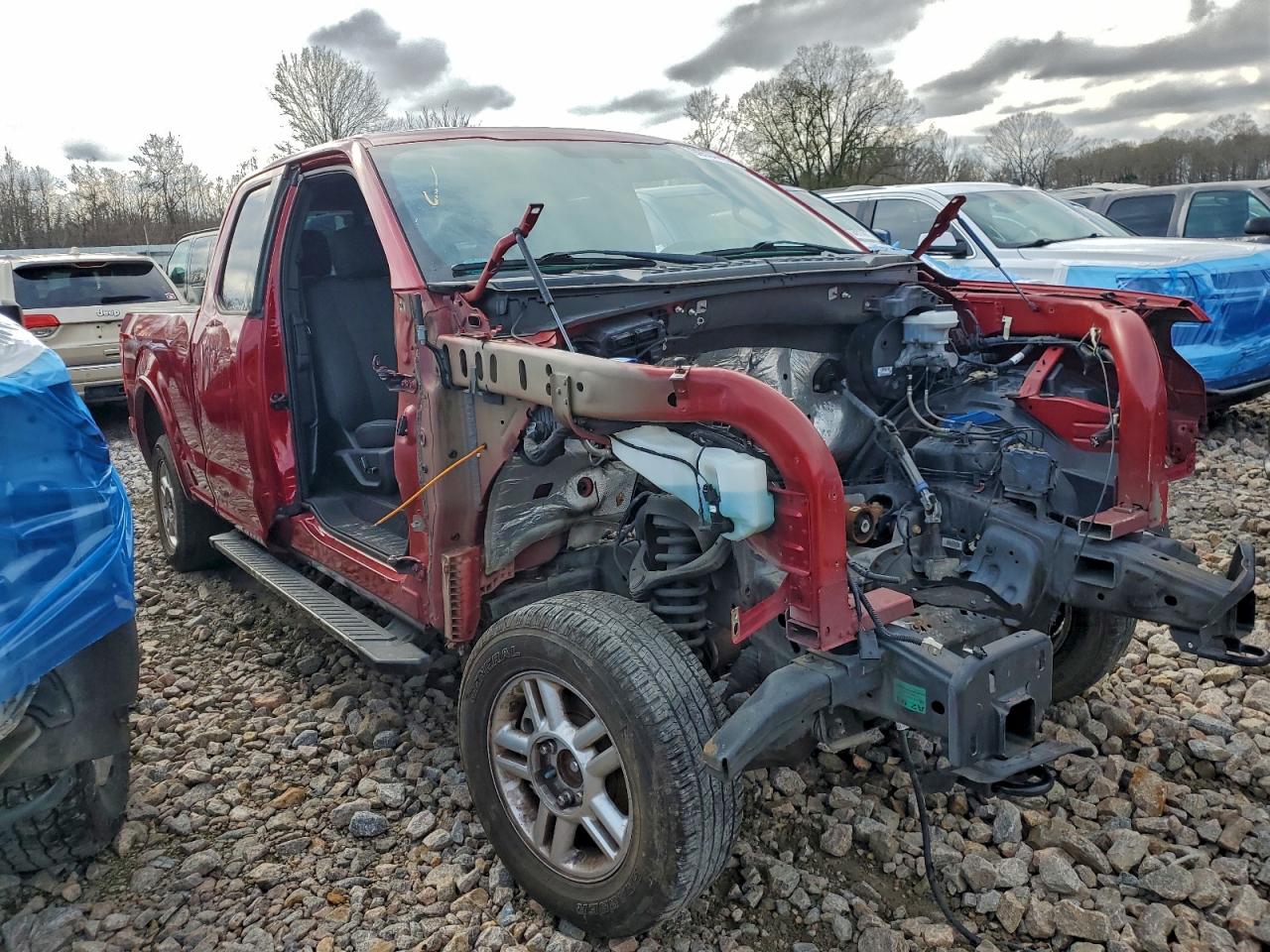 Ford F-150 Super Cab Image 3