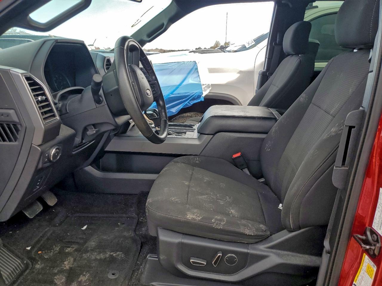 Ford F-150 Super Cab Image 5