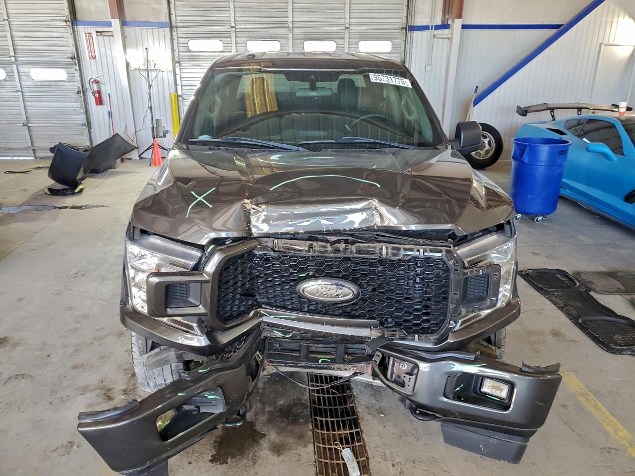 Ford F-150 Supercrew Image 7