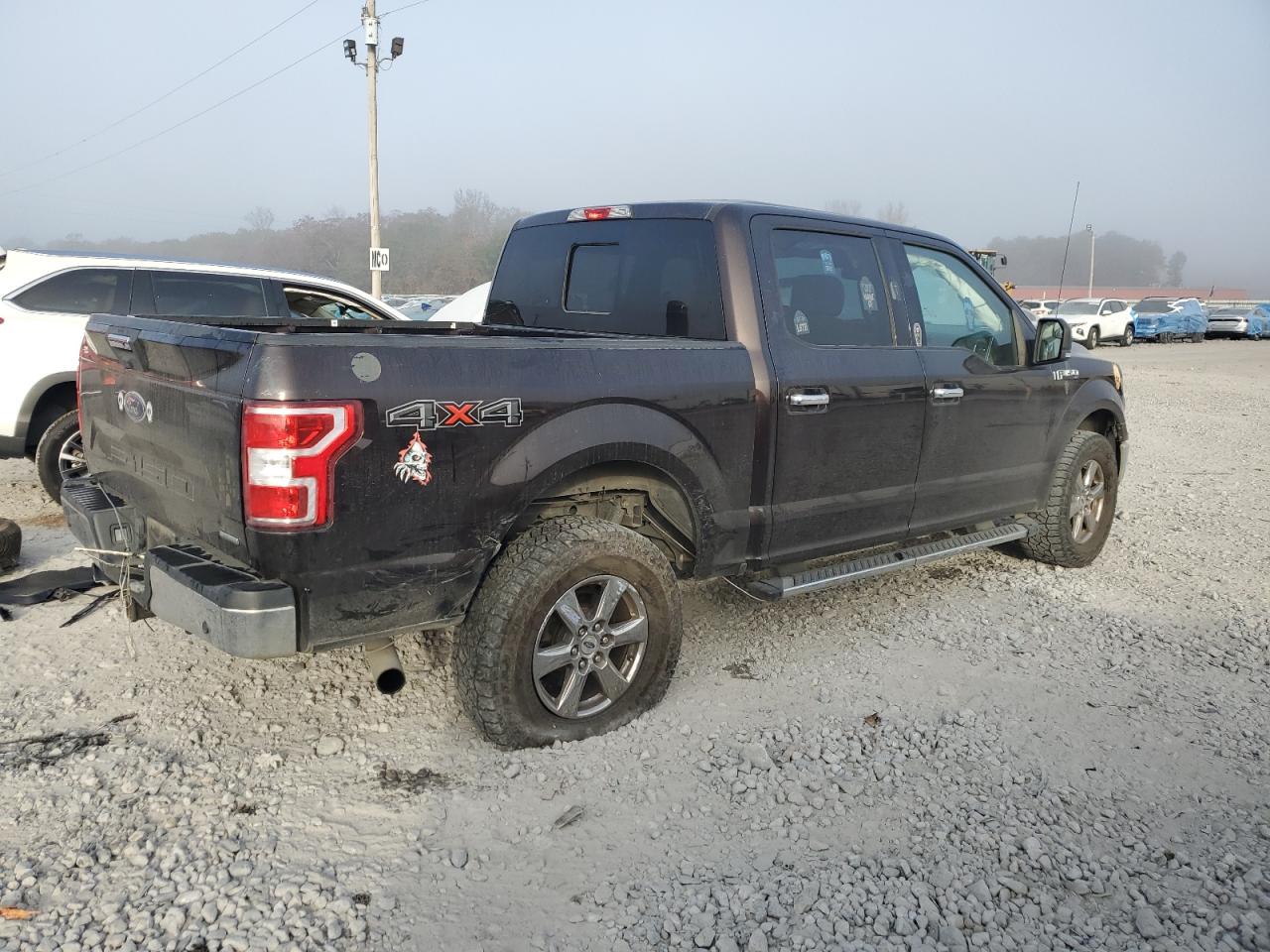 Ford F-150 Supercrew Image 6
