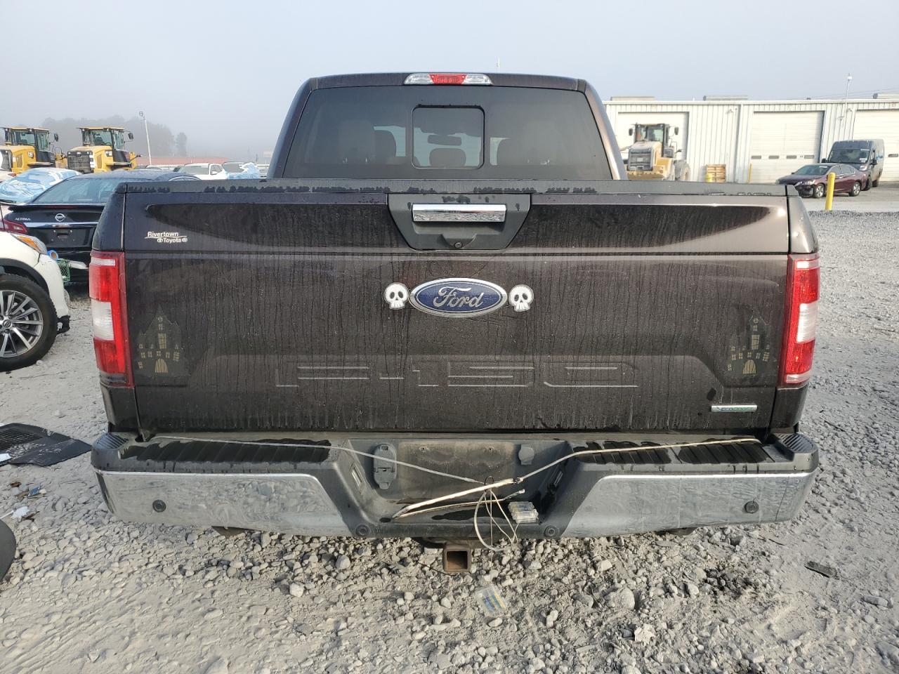 Ford F-150 Supercrew Image 8
