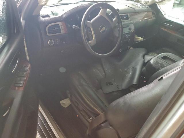 Chevrolet Suburban C1500 Lt Image 7