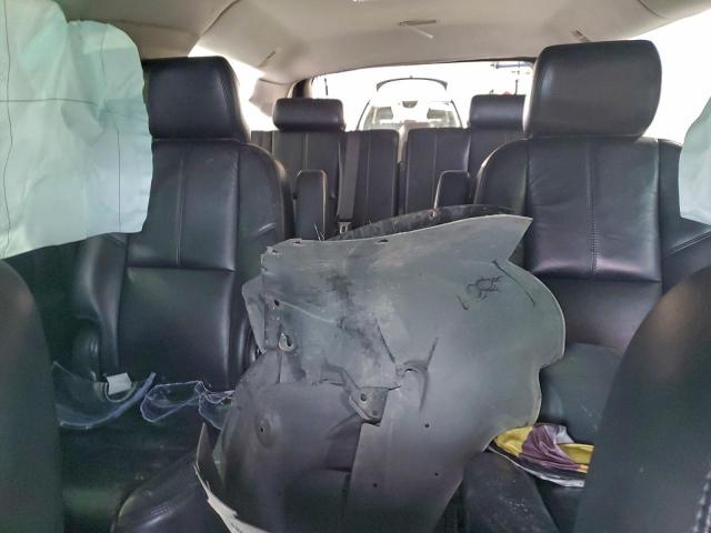 Chevrolet Suburban C1500 Lt Image 13