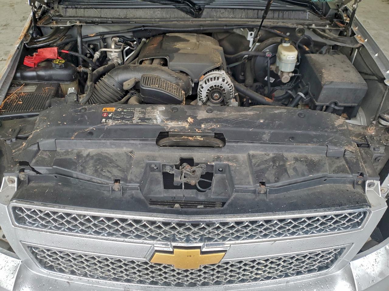 Chevrolet Suburban C1500 Lt Image 11