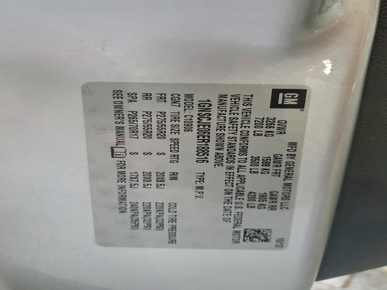 Chevrolet Suburban C1500 Lt Image 12