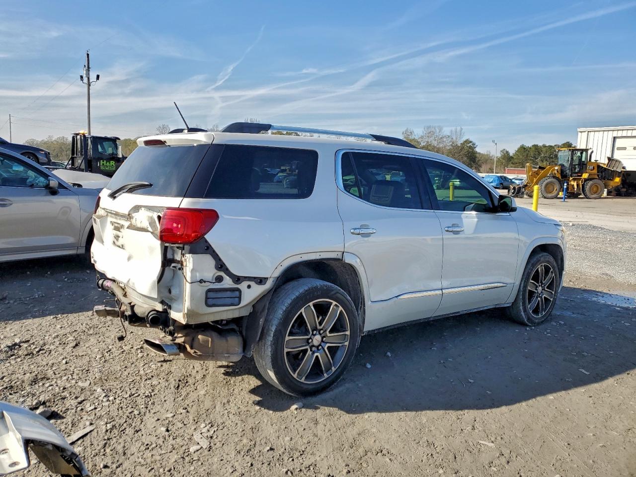 GMC Acadia Denali Image 5