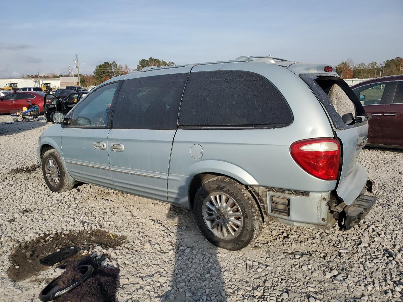 Chrysler Minivan Limited Image 12
