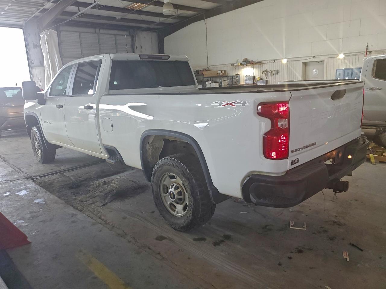 Chevrolet Silverado K2500 Heavy Duty Image 3