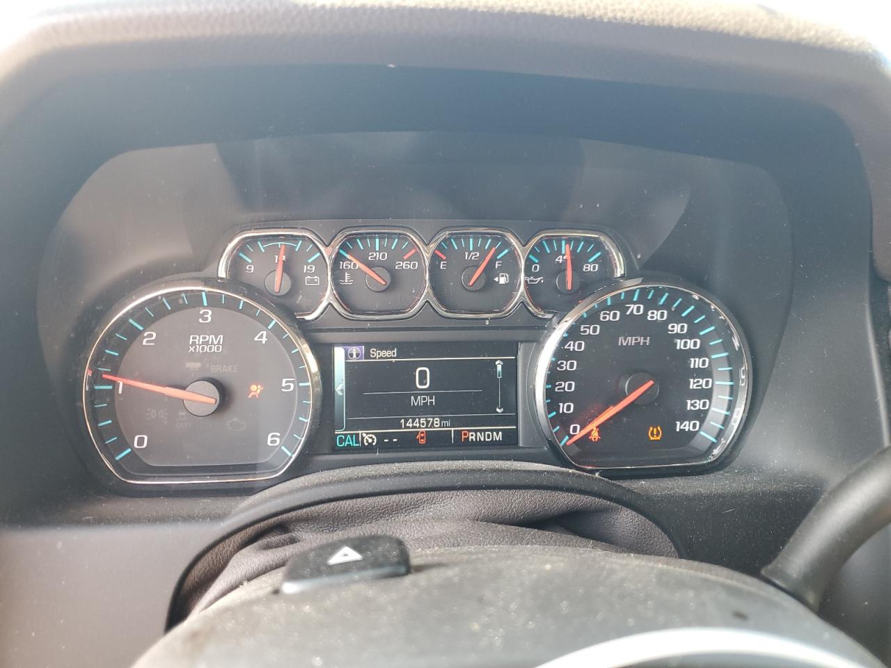 Chevrolet Suburban C1500 Lt Image 12