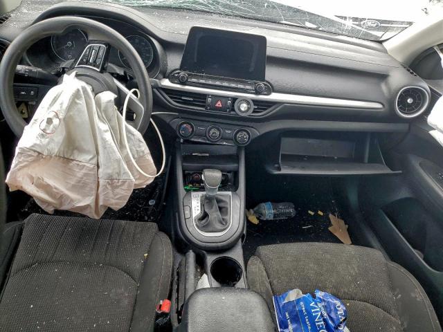 Kia Forte Fe Image 10